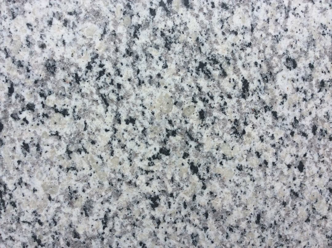 Luna Pearl / Vale Nevado